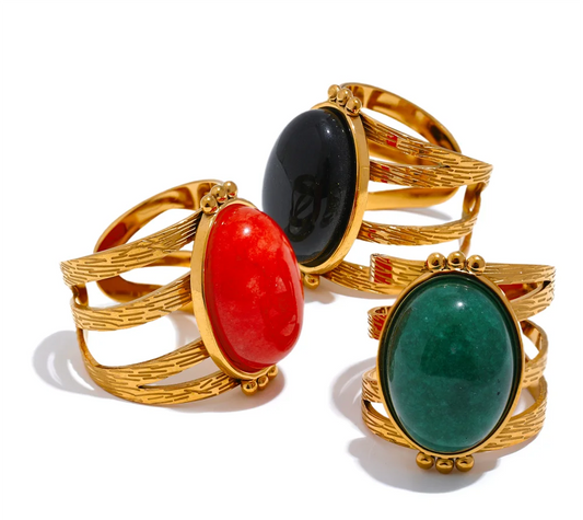 Anello “Gemma d’Oro” – Fascia intrecciata con pietra colorata