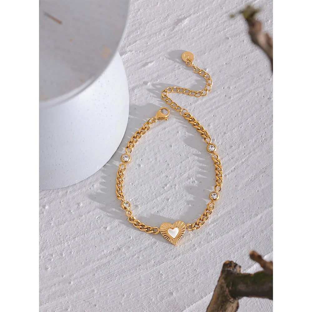 Bracciale Cuore di Madreperla – Eleganza Naturale