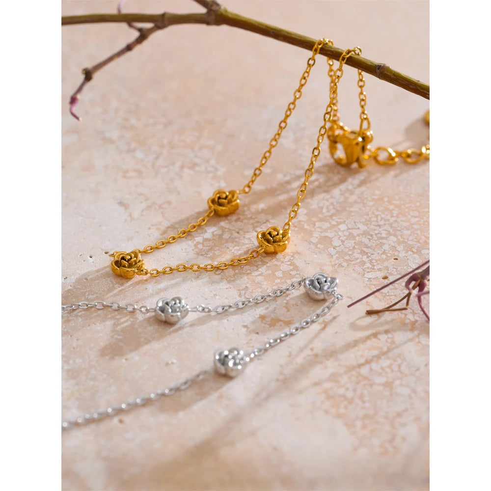 Bracciale minimalista con fiore di rosa – Acciaio inossidabile