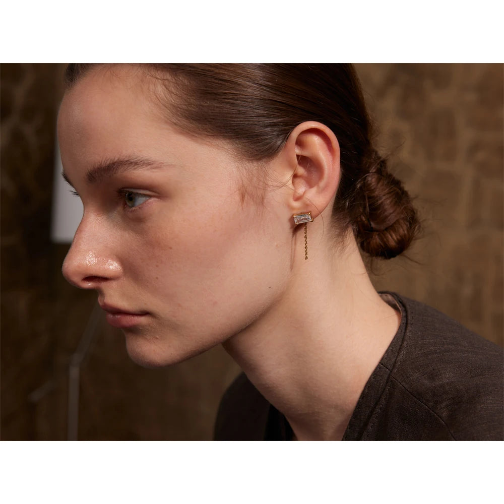 Orecchini “Crystal Chain” – Luce Sospesa