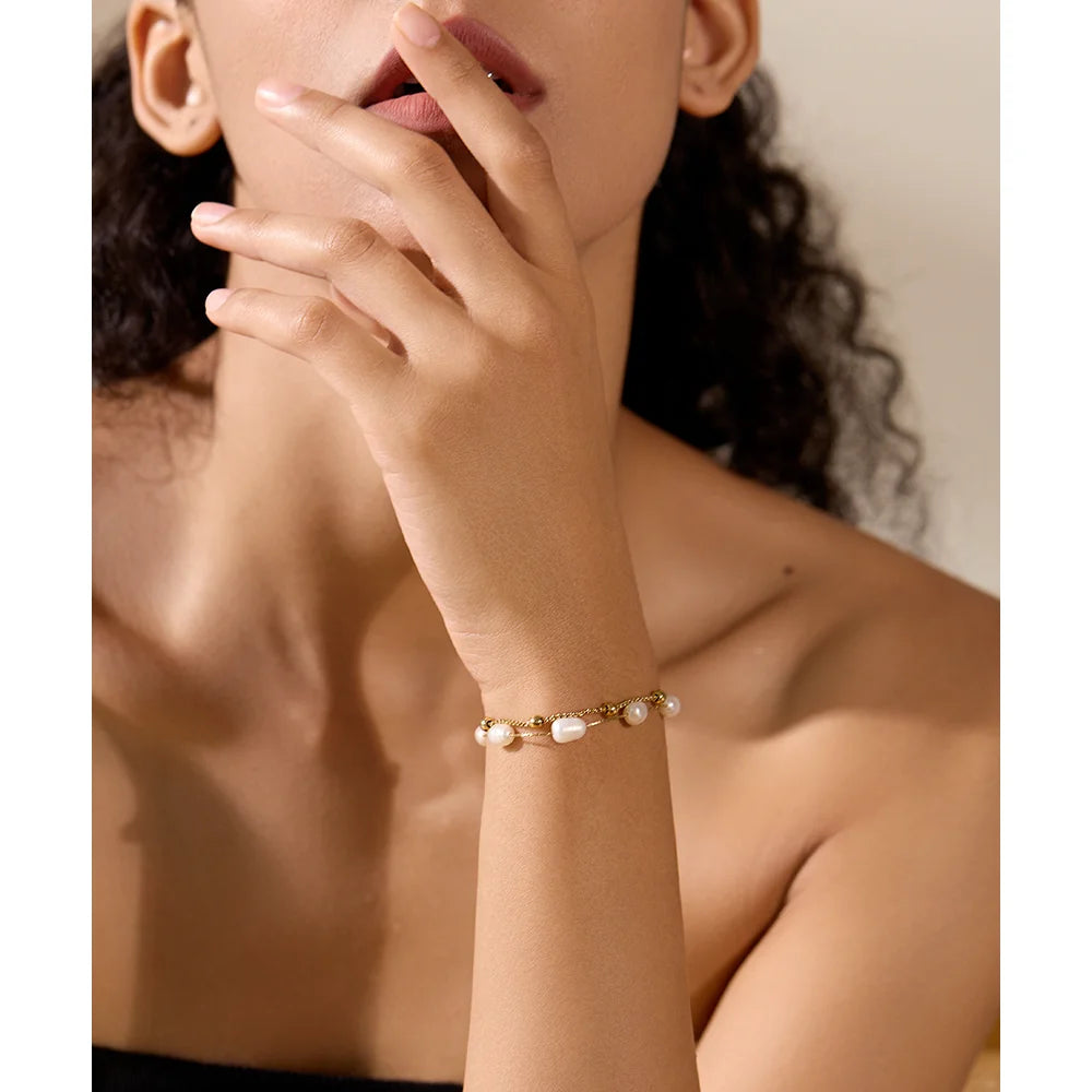 Bracciale doppio strato con perle naturali e ciondoli – Acciaio inox impermeabile