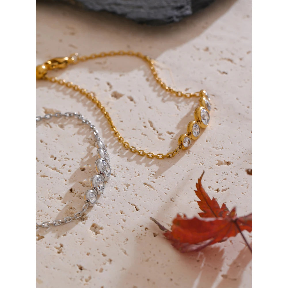 Bracciale “Luna Line” – Eleganza Brillante al Polso