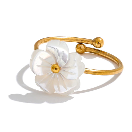 Anello Fiore di Conchiglia – Eleganza Naturale
