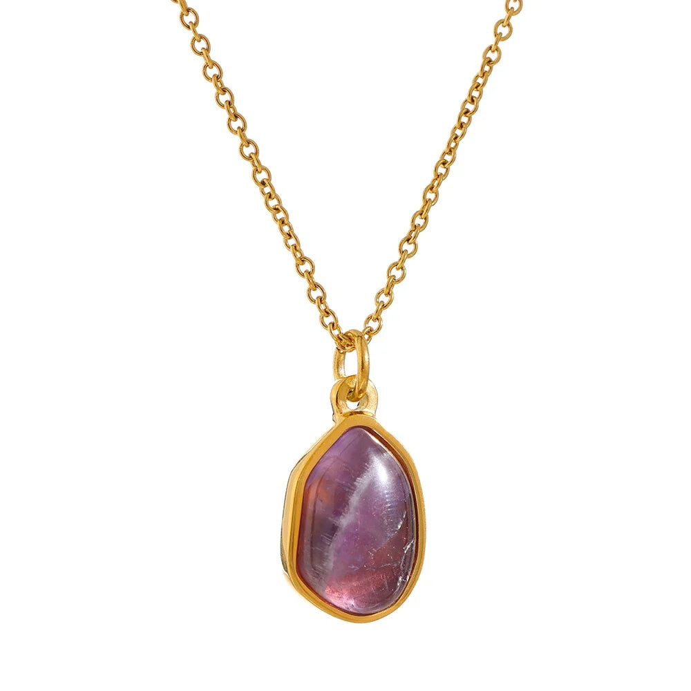 Collana “Eclipse Stone” – Goccia Elegante