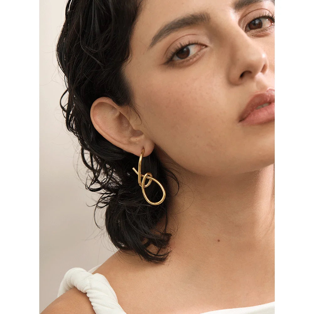 Orecchini Nodo d’Aria – Eleganza Intrecciata