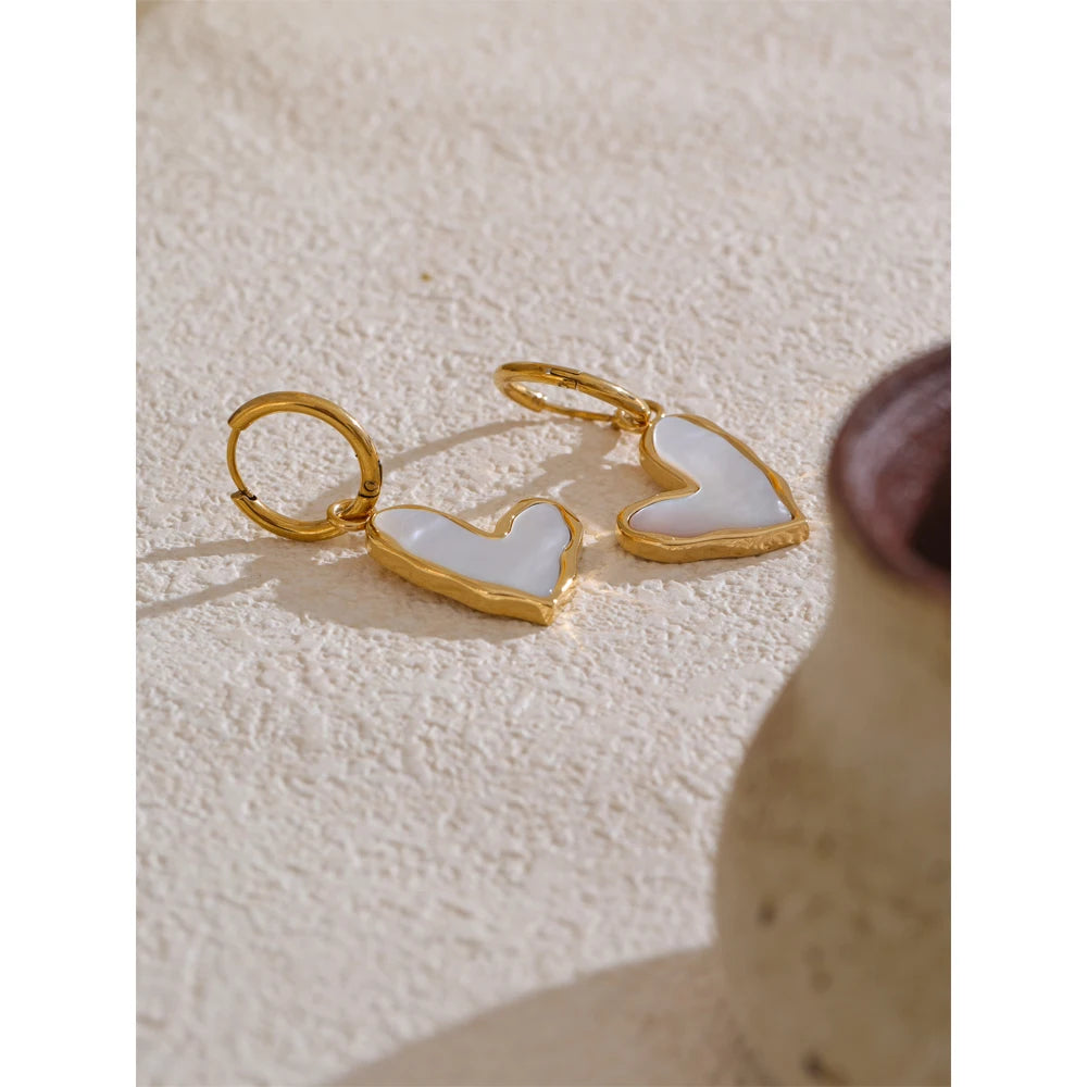 Orecchini Cuore di Conchiglia – Acciaio Inossidabile Placcato Oro 18K