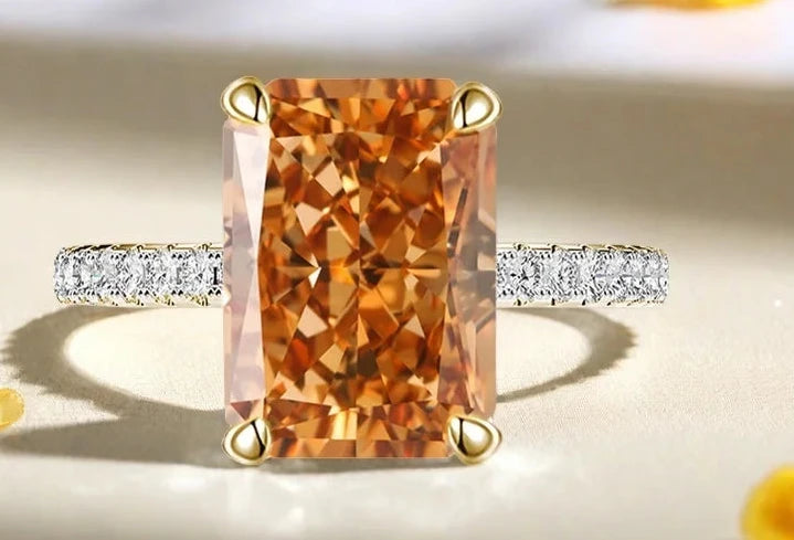 Anello “Crystal Shine” in Argento S925 – Taglio Ghiaccio Premium