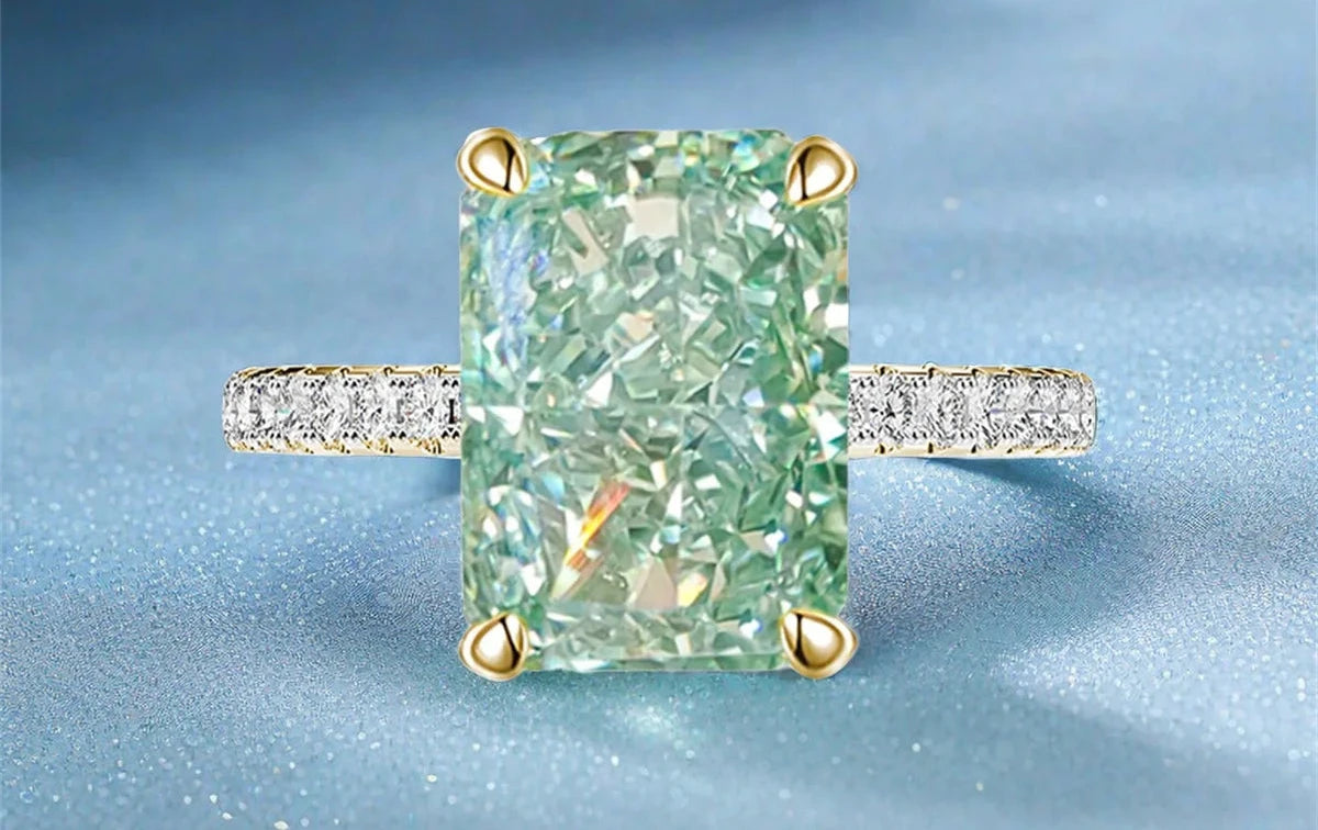 Anello “Crystal Shine” in Argento S925 – Taglio Ghiaccio Premium