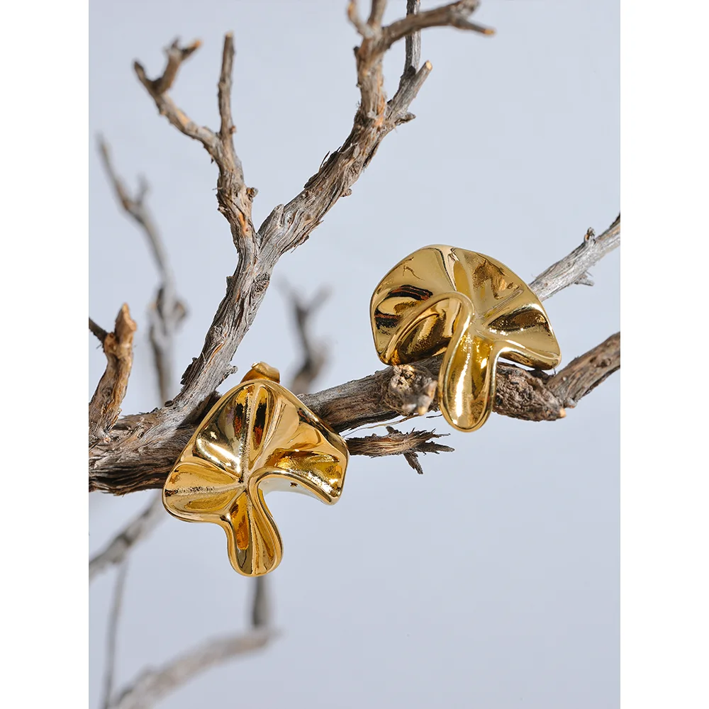 Orecchini Fiore Irregolare – Eleganza Naturale