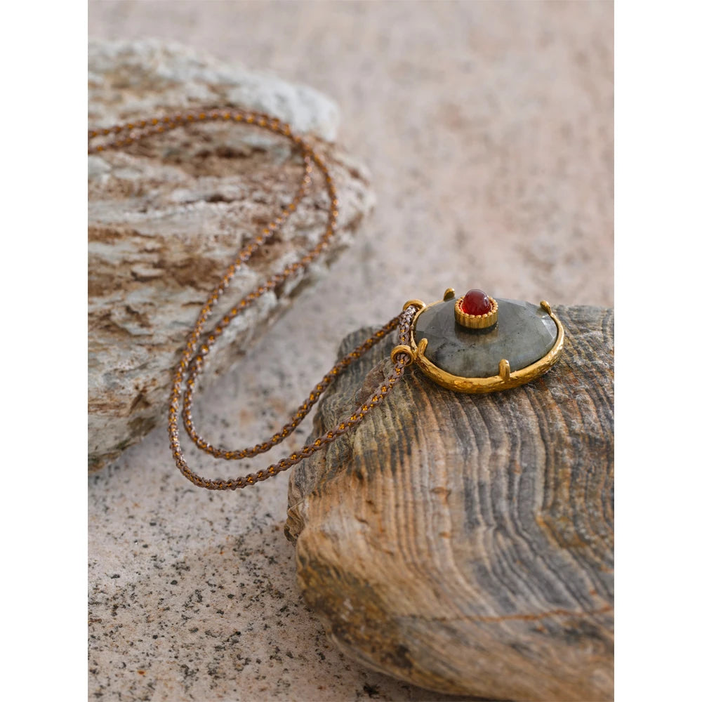 Collana Ovale in Agata Naturale Spettrolite – Ciondolo in Acciaio Inossidabile Dorato Elegante