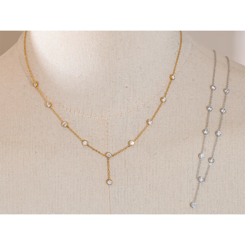 Collana Crystal Line – Luce e Raffinatezza
