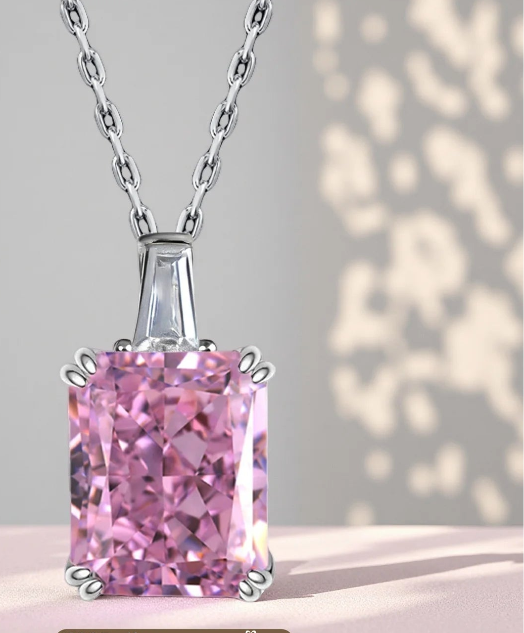 Collana “Blue Radiance” – Taglio Ghiaccio