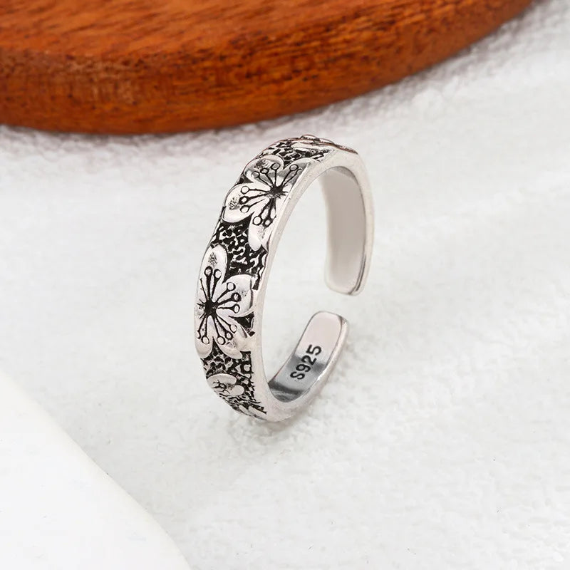 Anello Fiore Intagliato – Argento