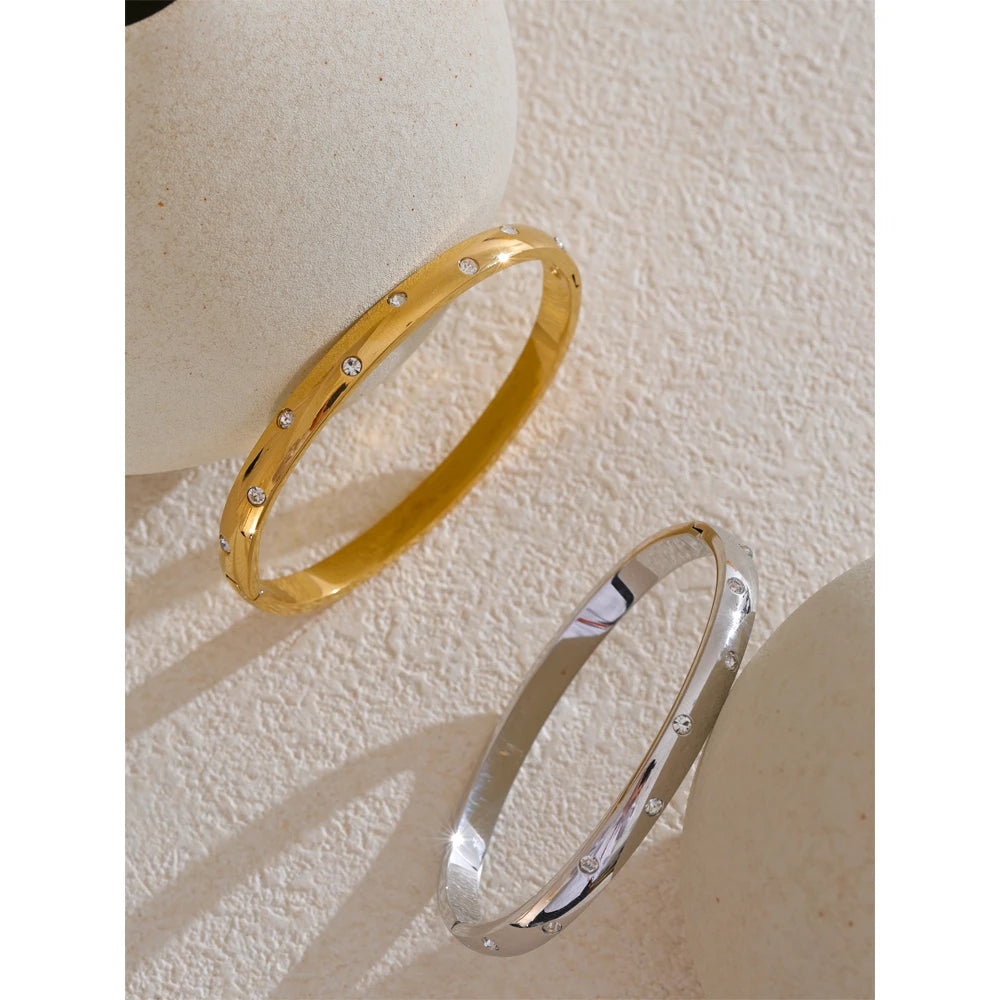 Bracciale Rigido in Acciaio con Zirconi – Oro o Platino