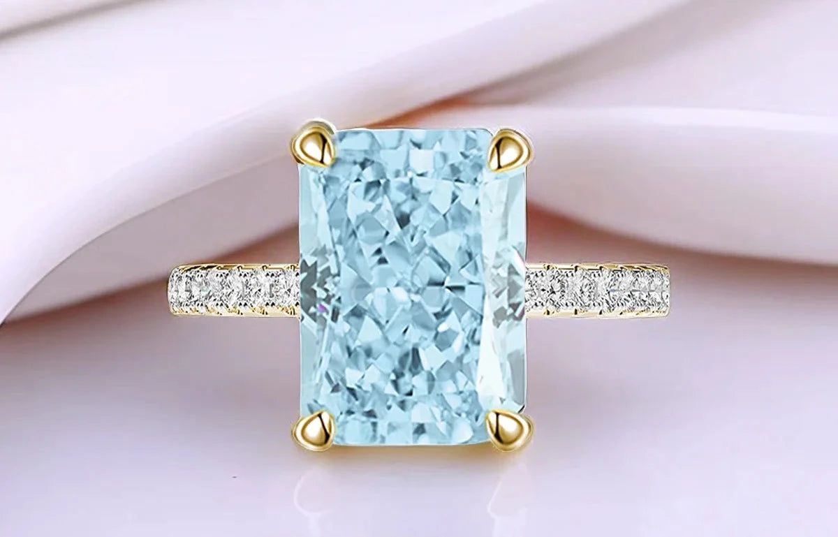 Anello “Crystal Shine” in Argento S925 – Taglio Ghiaccio Premium