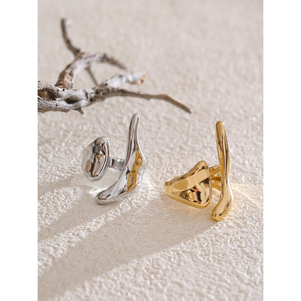 Anello geometrico scultoreo in acciaio inox