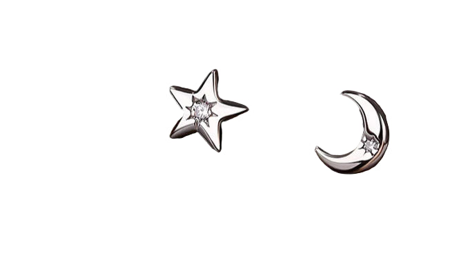 "Luce Celeste – Mini Orecchini Stella e Luna in Argento con Zirconi"