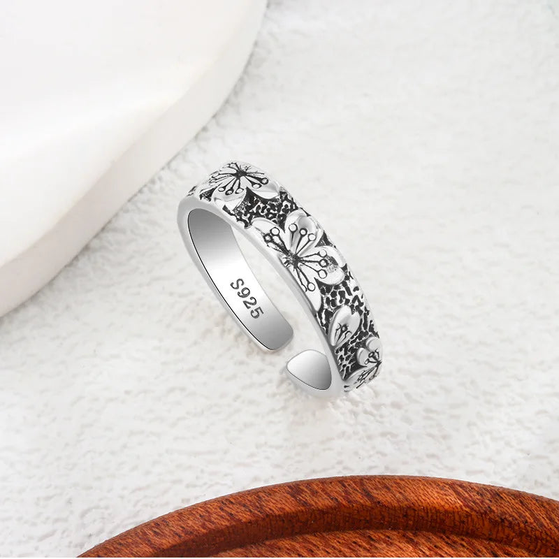 Anello Fiore Intagliato – Argento