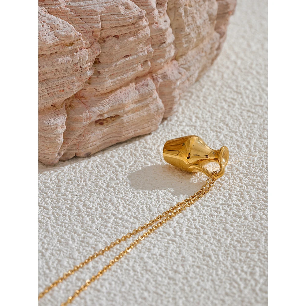 Collana Ciondolo Vaso Dorato in Acciaio Inossidabile