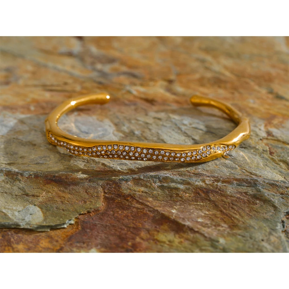 Bracciale Luce Dorata – Eleganza che illumina