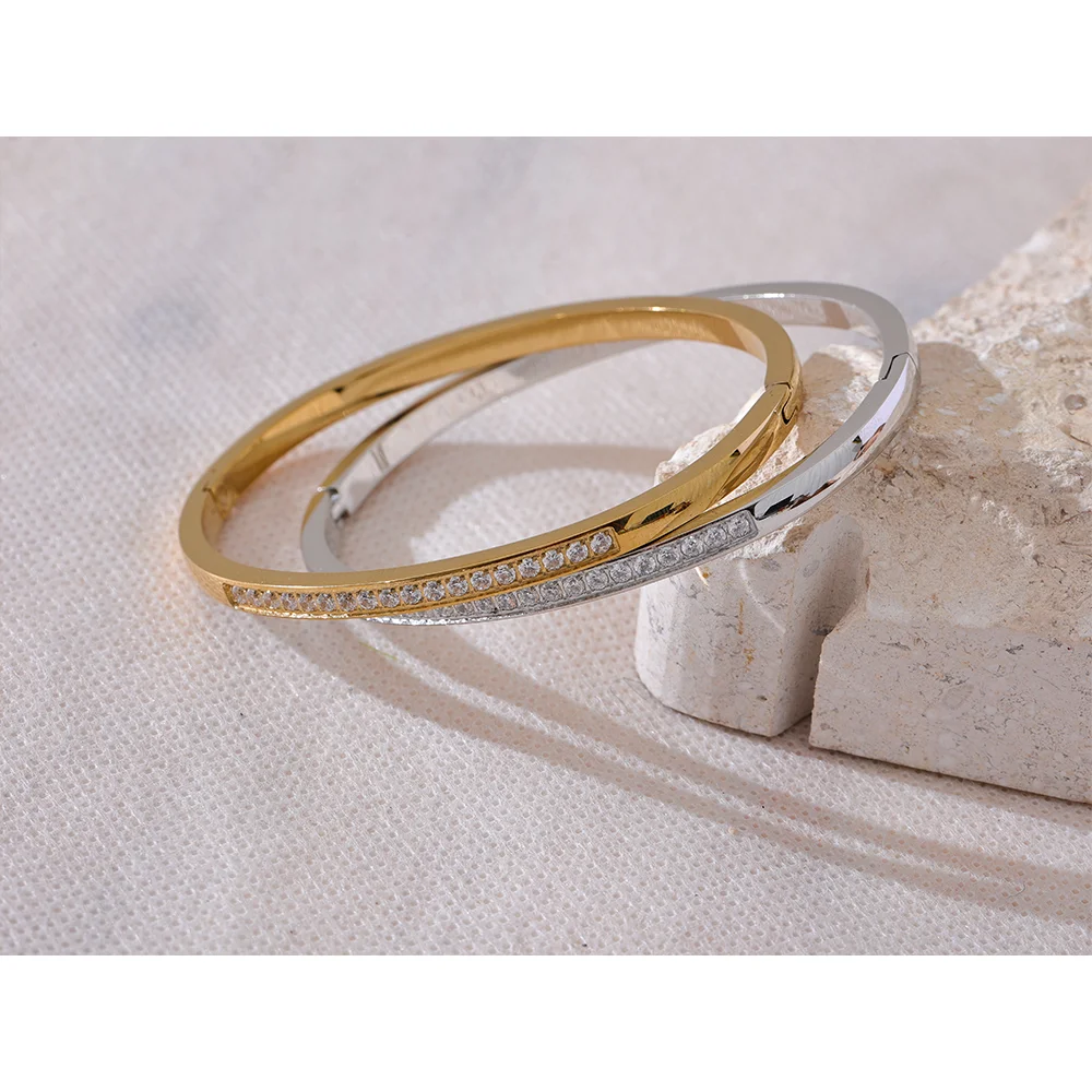 Bracciale Rigido con Zirconi – Acciaio Inossidabile Placcato Oro 18K o Platino | Eleganza Quotidiana