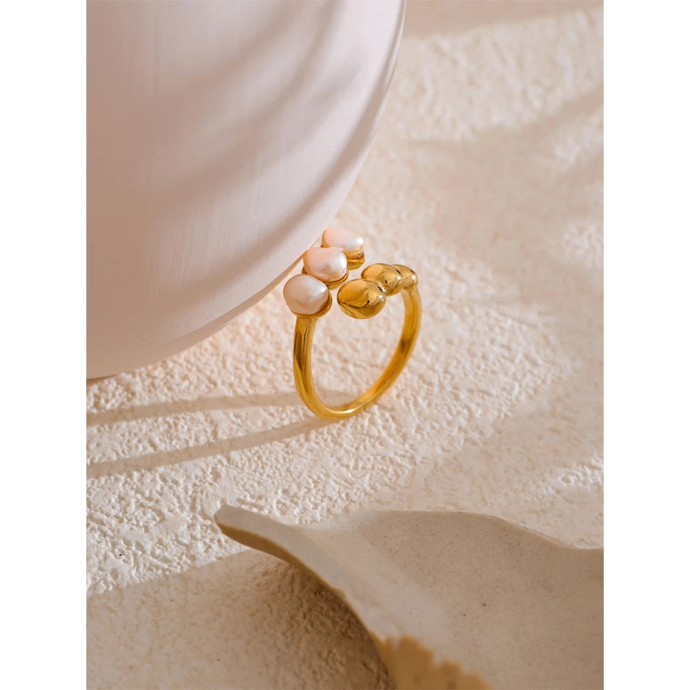 Anello Abbraccio di Perle – Armonia Dorata