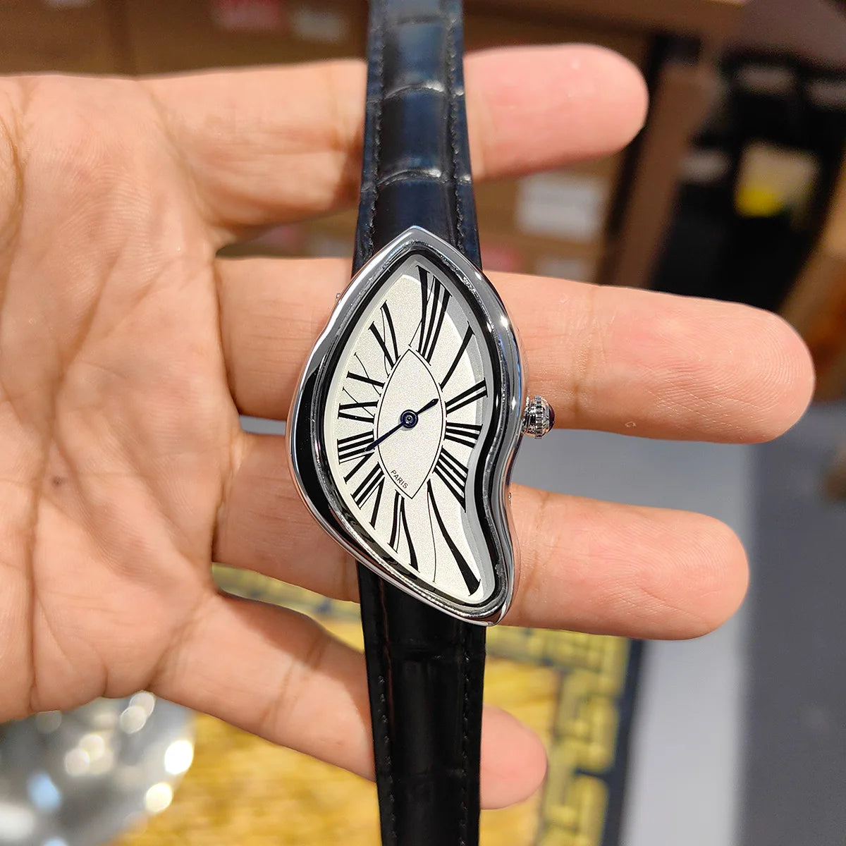 Orologio “Melted Dream” – Tempo che Prende Forma