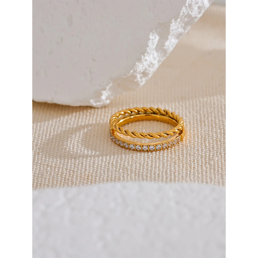 Anello Doppio Intreccio – Luce senza fine