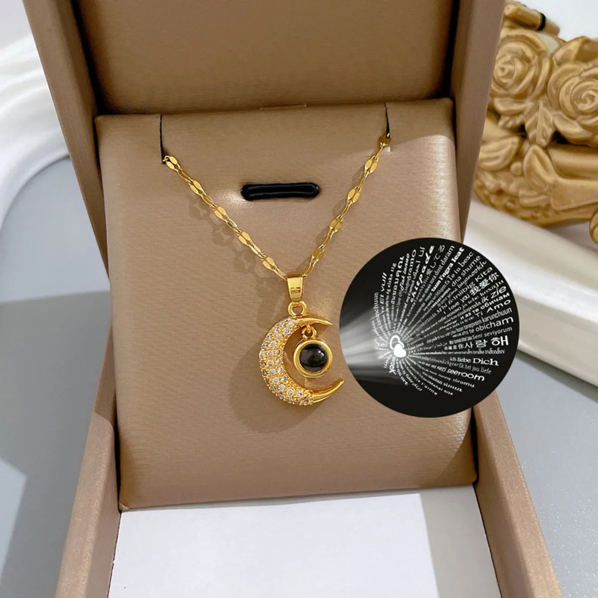 Collana Luna con Proiezione “Ti Amo” in 100 Lingue