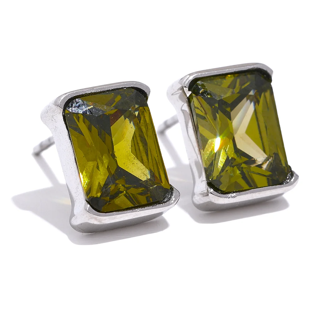 Orecchini “Crystal Frame” – Eleganza Geometrica