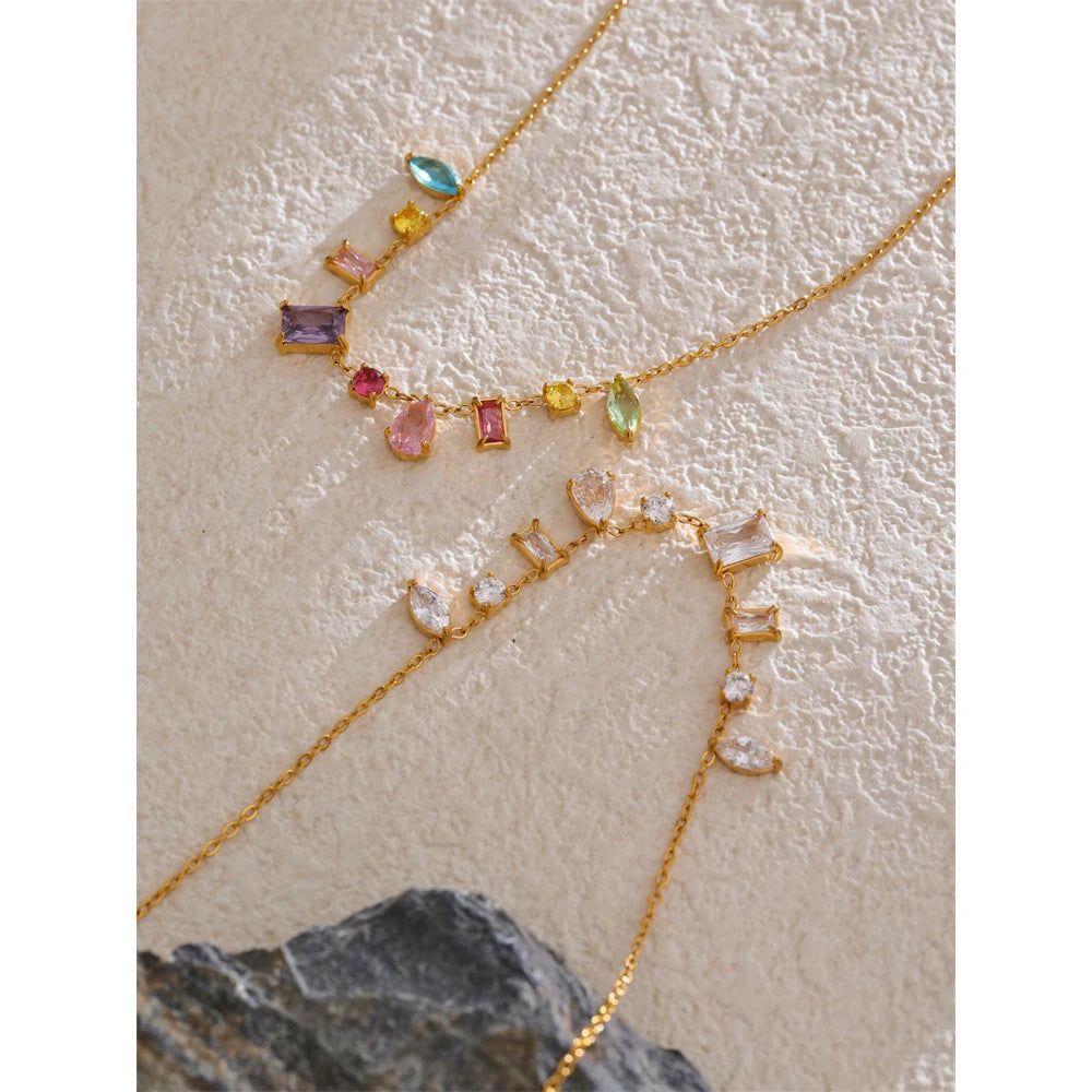 Collana con zirconi colorati in acciaio dorato