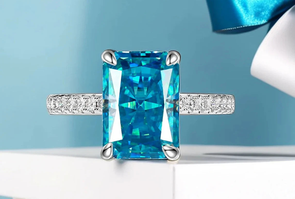 Anello “Crystal Shine” in Argento S925 – Taglio Ghiaccio Premium