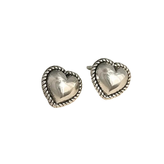 "Cuore Retrò – Mini Orecchini a Bottone in Argento 925 dal Fascino d’Altri Tempi"