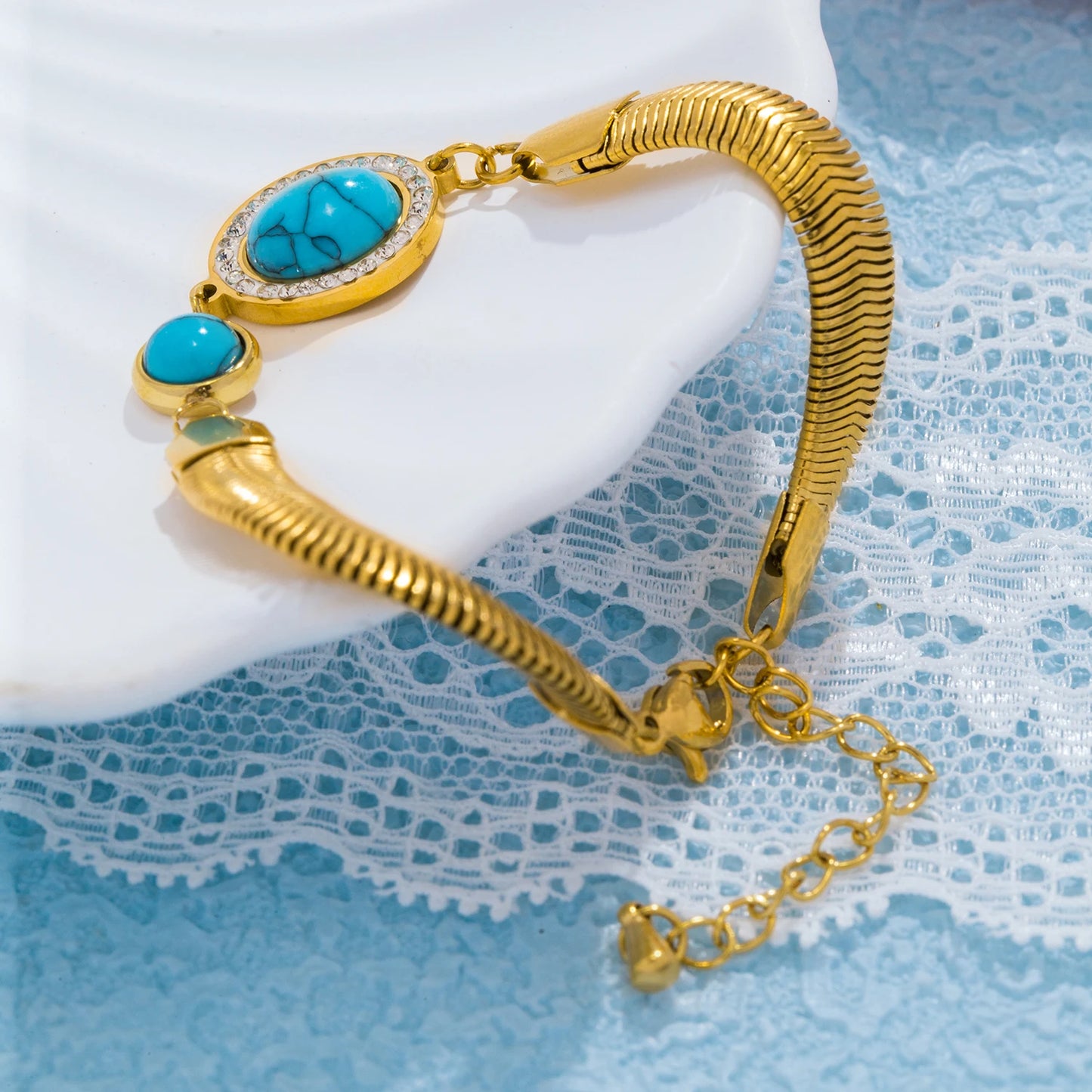 Bracciale Rigido con Zirconi Turchesi – Acciaio Inossidabile con Catena a Serpente Larga,