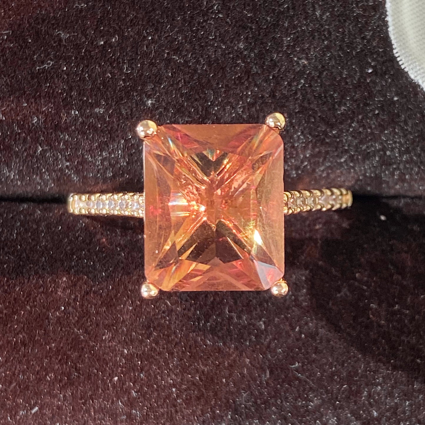 Anello “MoonShift” – Gemma Cangiante