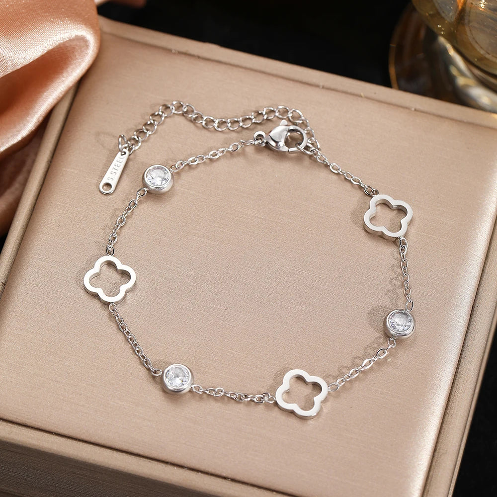Bracciale “Quadrifoglio di Cristallo” – Acciaio inossidabile con zirconi scintillanti
