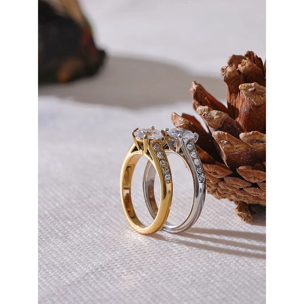 Anello “Crystal Promise” – Eleganza Luminosissima