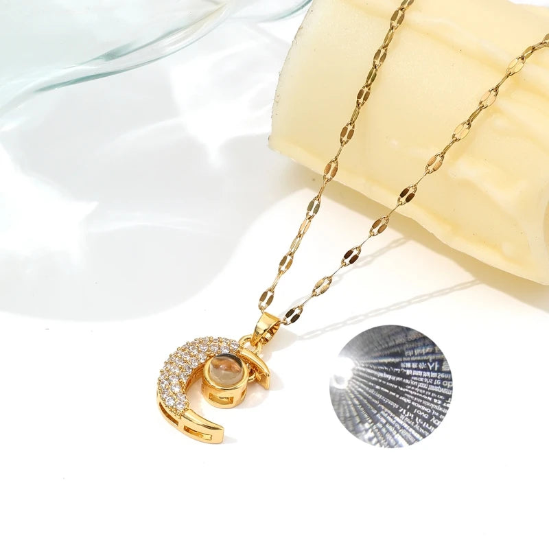 Collana Luna con Proiezione “Ti Amo” in 100 Lingue