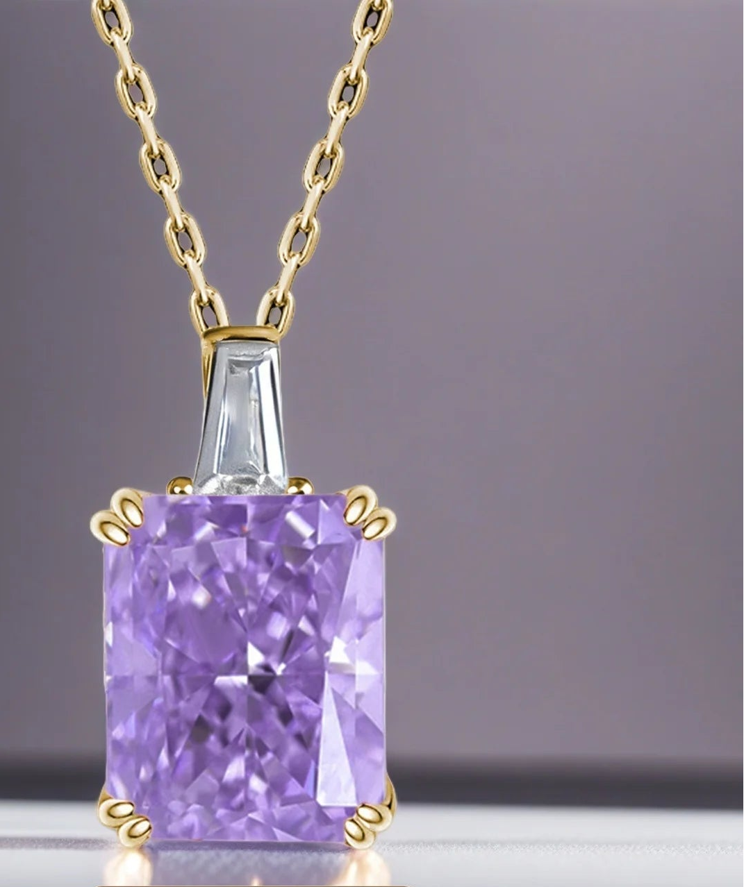 Collana “Blue Radiance” – Taglio Ghiaccio