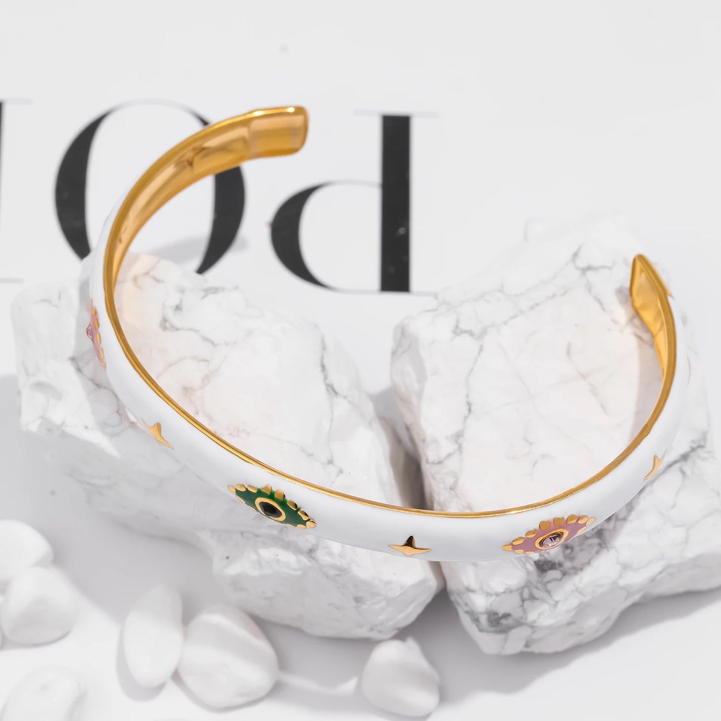 Bracciale Regolabile con Goccia d’Olio – Acciaio Inossidabile Placcato Oro 18K con Zirconi Intarsiati 4 Varianti Eleganti