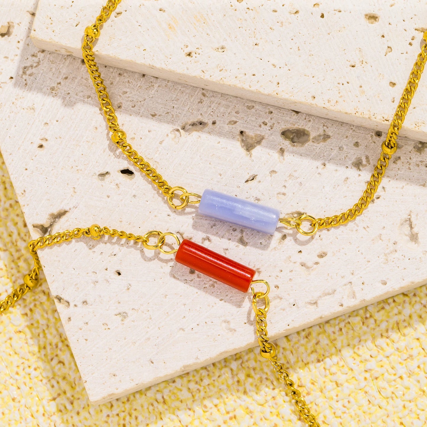 Bracciale con Catena e Pietre Naturali – Acciaio Inossidabile di Alta Qualità | Varianti Rosso, Blu, Bianco, Rosa