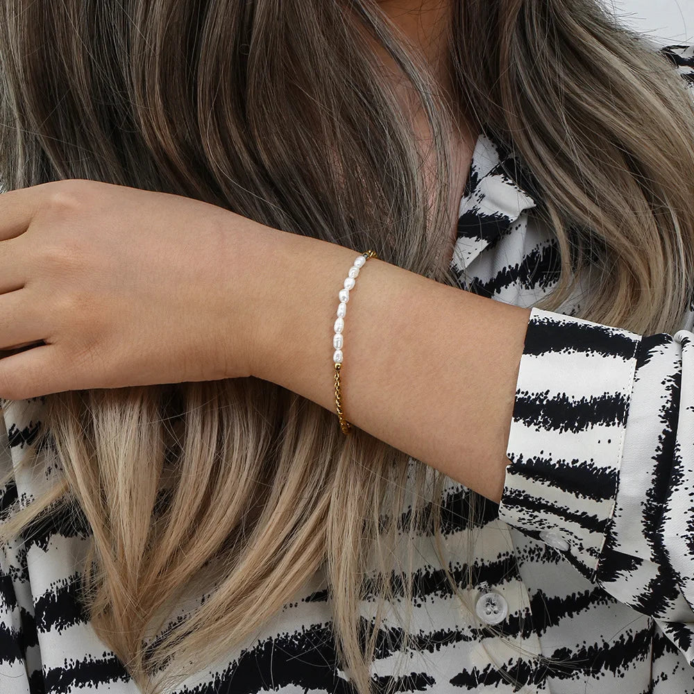 “Riflessi Bianchi” – Bracciale di Luce