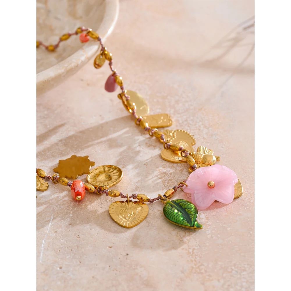Collana Charm Multiciondolo – Acciaio Inossidabile Oro & Resina