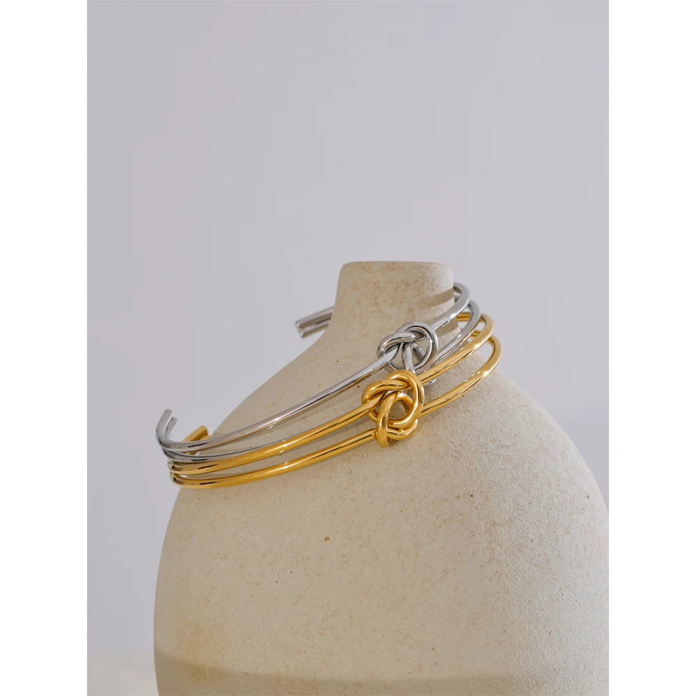 Bracciale Nodo d’Eleganza – Minimal Chic Impermeabile