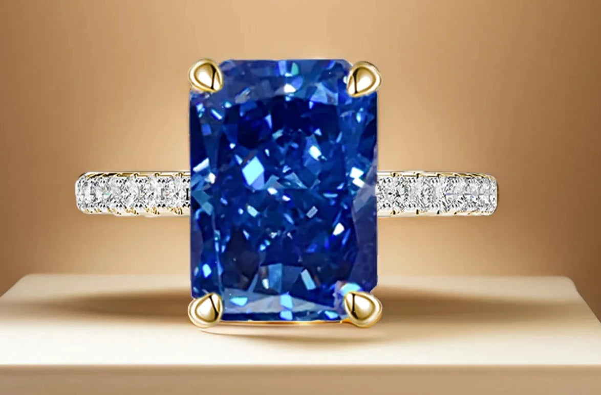 Anello “Crystal Shine” in Argento S925 – Taglio Ghiaccio Premium