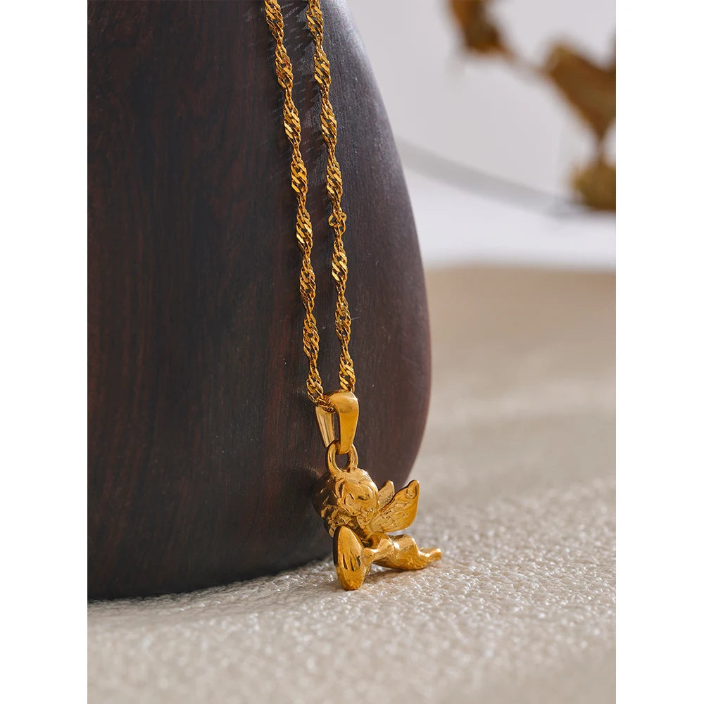 Collana Angelo dell’Amore – Acciaio Inossidabile Placcato Oro 18K