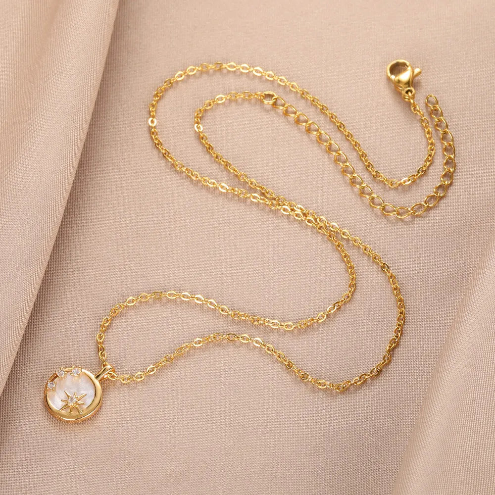 Collana con stella e luna