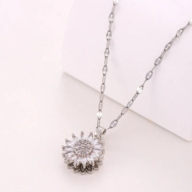 Collana Girasole in Movimento