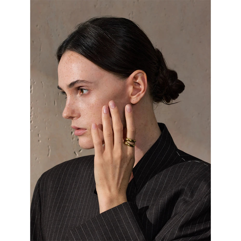 Anello Geometrie di Luce – Design a Doppio Strato in Acciaio Inossidabile Oro o Platino