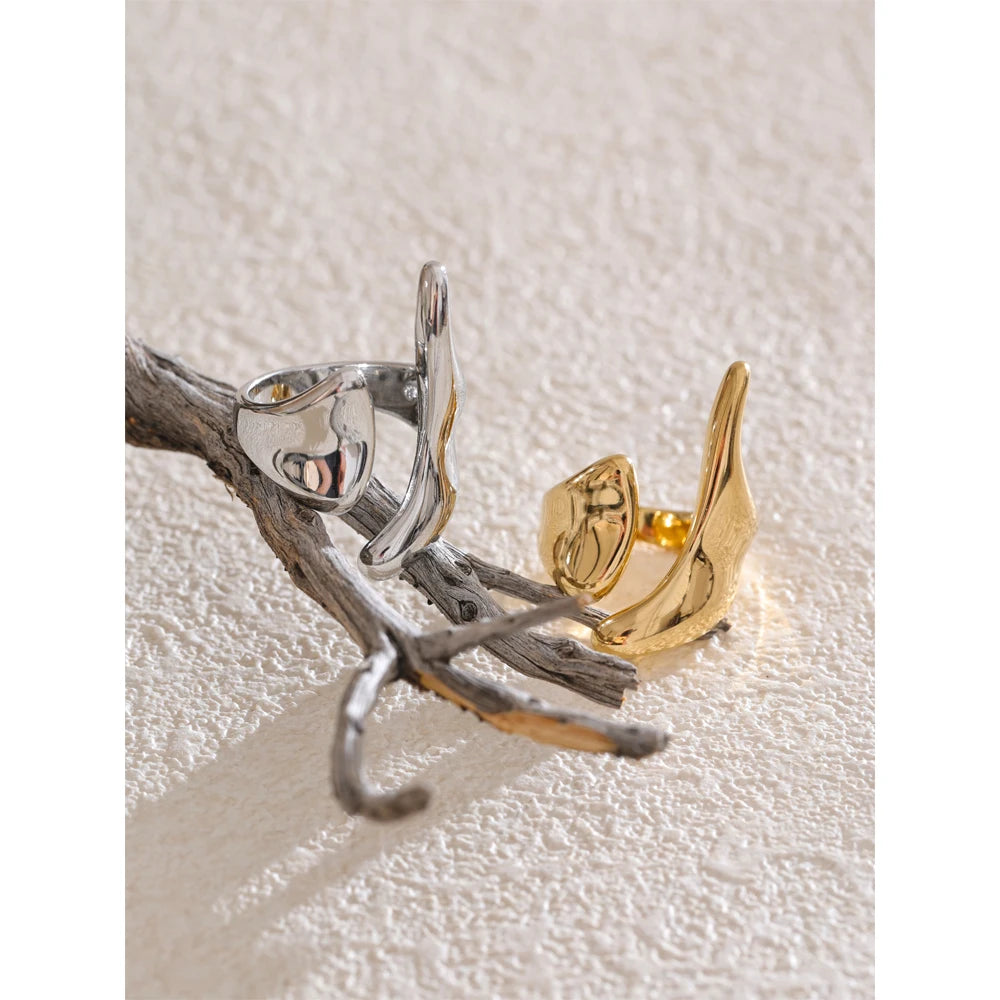 Anello geometrico scultoreo in acciaio inox